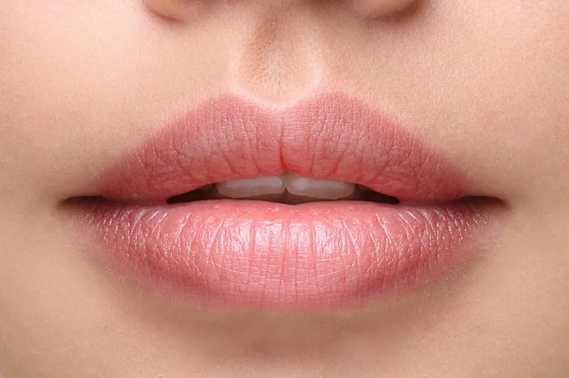 Relleno de Labios: Belleza y Armonía en La Rodalia Belleza