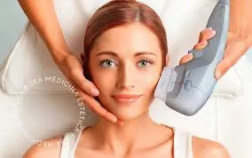 Redescubre la Belleza Natural con HIFU Facial en La Rodalia Belleza